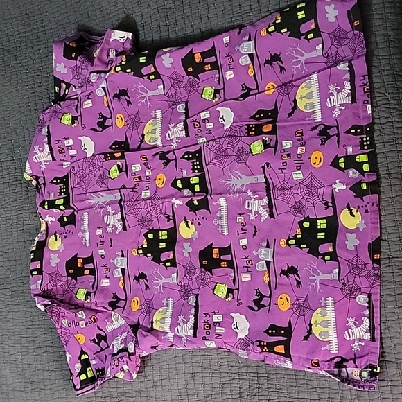 Scrub Star Halloween scrub top Large - Picture 3 of 3